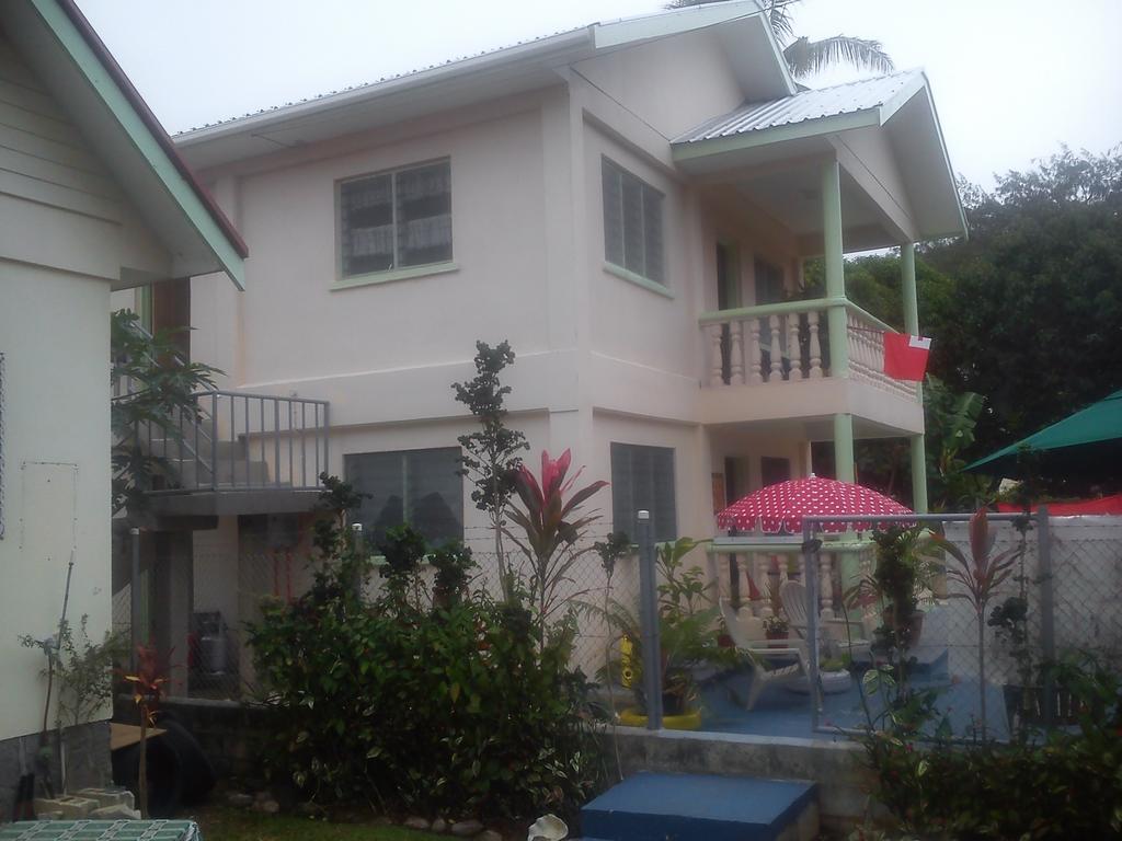 נוקואלופה Malau Lodge מראה חיצוני תמונה
