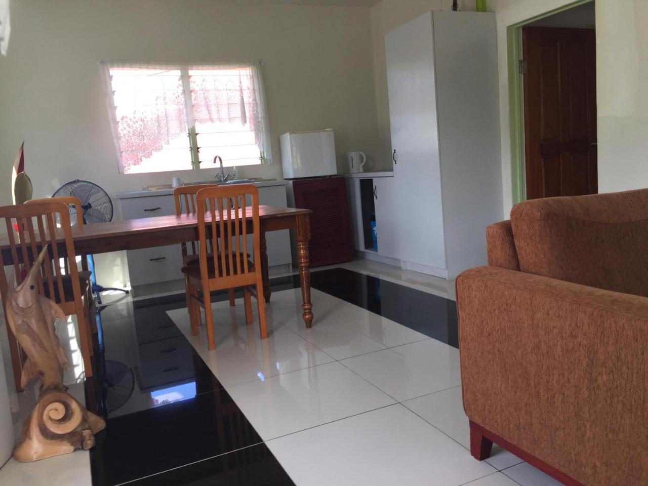נוקואלופה Malau Lodge מראה חיצוני תמונה