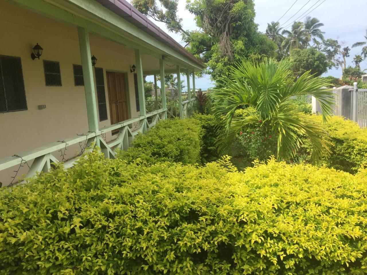 נוקואלופה Malau Lodge מראה חיצוני תמונה