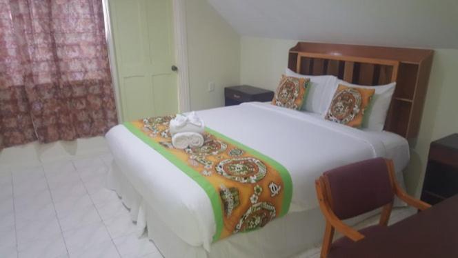 נוקואלופה Malau Lodge מראה חיצוני תמונה