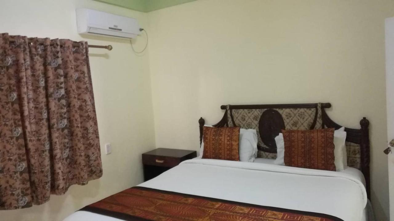 נוקואלופה Malau Lodge מראה חיצוני תמונה